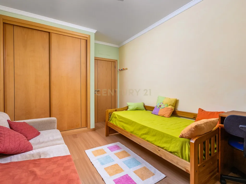Apartamento T3 com vista mar em Faro - Image 17