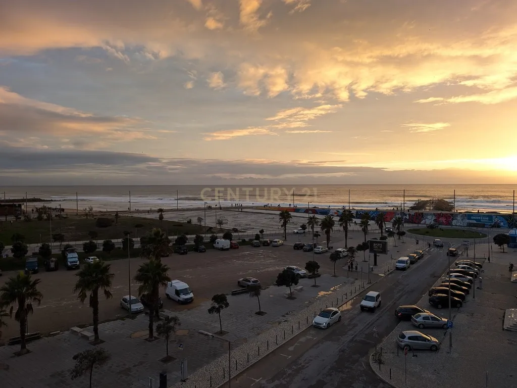 Apartamento T1 Renovado com Vista Panorâmica Costa da Caparica - Almada - Image 17
