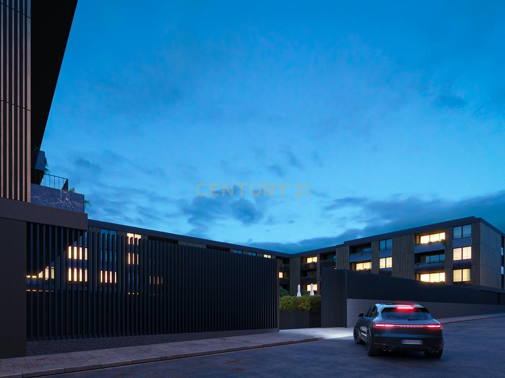 Luxuoso Apartamento T1 em Ponta Delgada - Novo Empreendimento em Condomínio Privado - Image 4