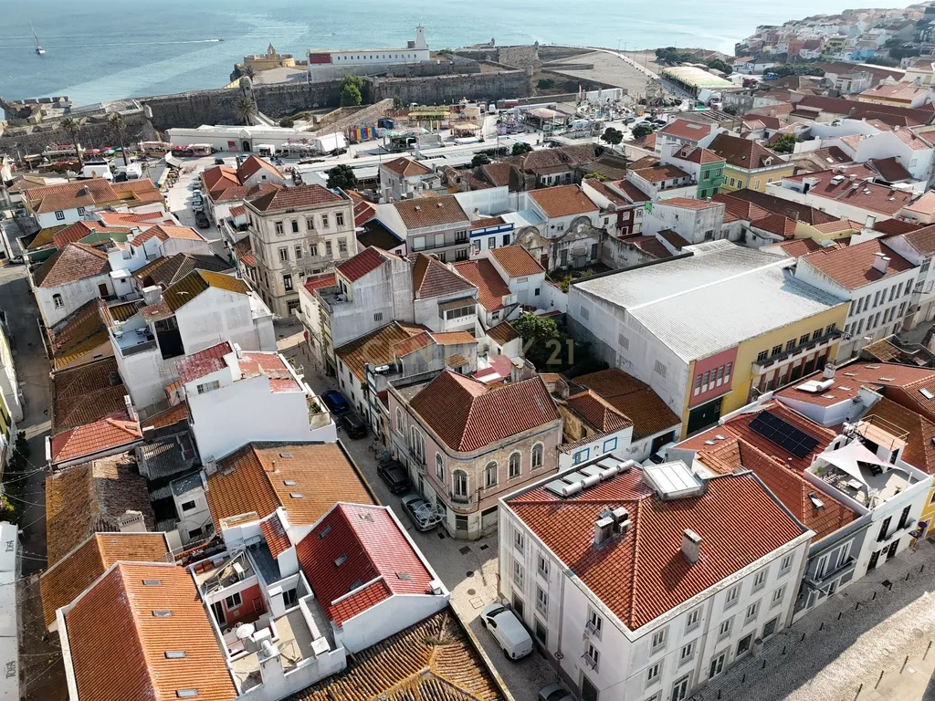 PRÉDIO PARA RECUPERAR, NO CENTRO HISTÓRICO DE PENICHE - Image 86