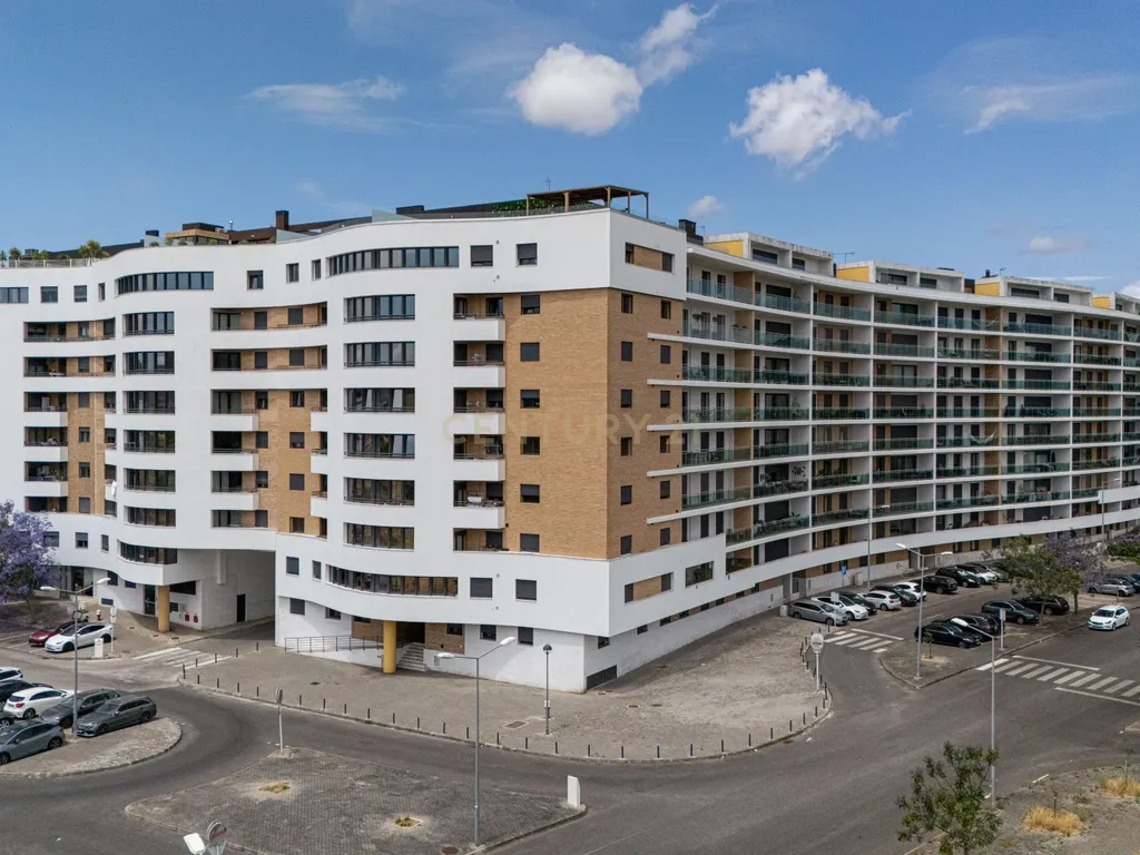 Duplex T4 nova construção com 2 terraços e Box (Infantado/Loures) - Image 37