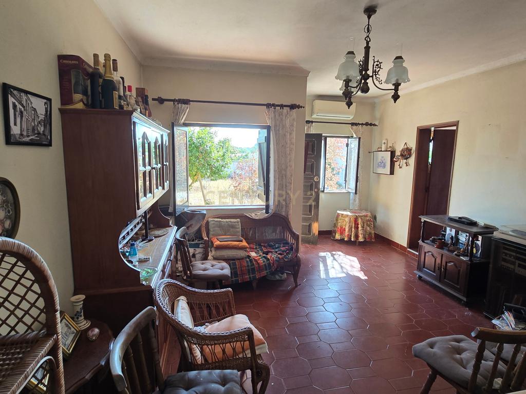 Moradia em Terreno Amplo em Brejos de Azeitão - Image 4