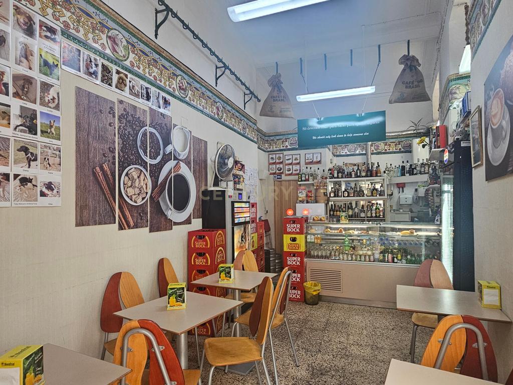 Restaurante - Snack Bar com esplanada em Lisboa - Image 4