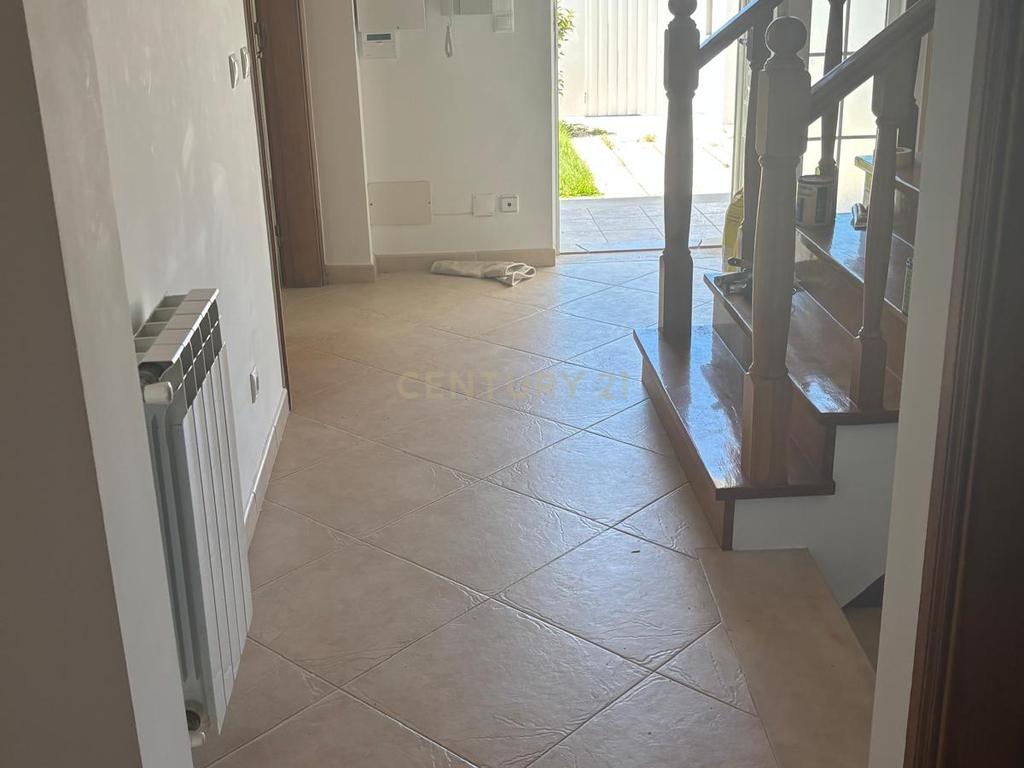 Moradia T3 para Arrendamento em Sesimbra – Carrasqueira - Image 6