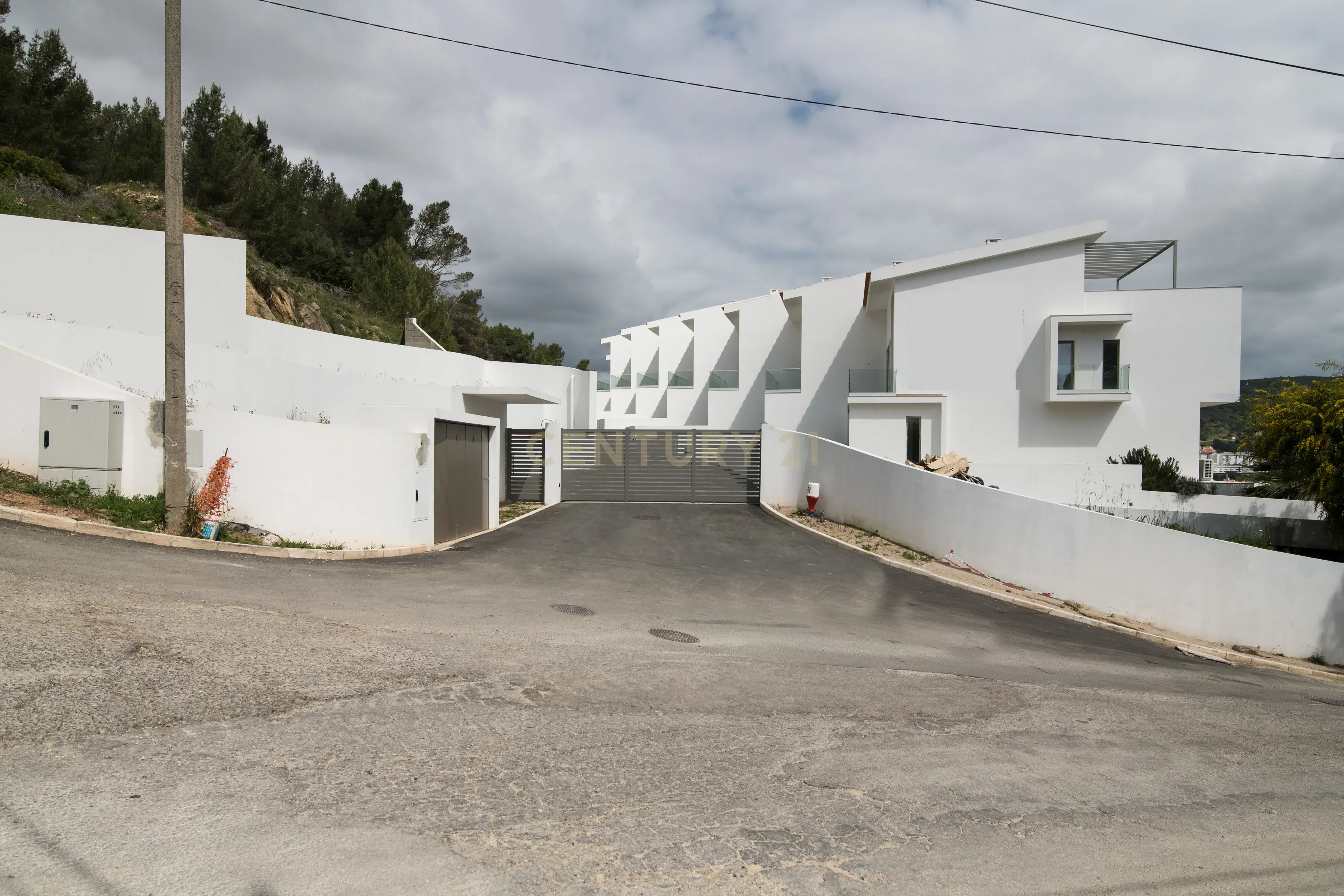 Condomínio Villas d’Ouro – Exclusividade e Conforto no Coração de Sesimbra - Image 75