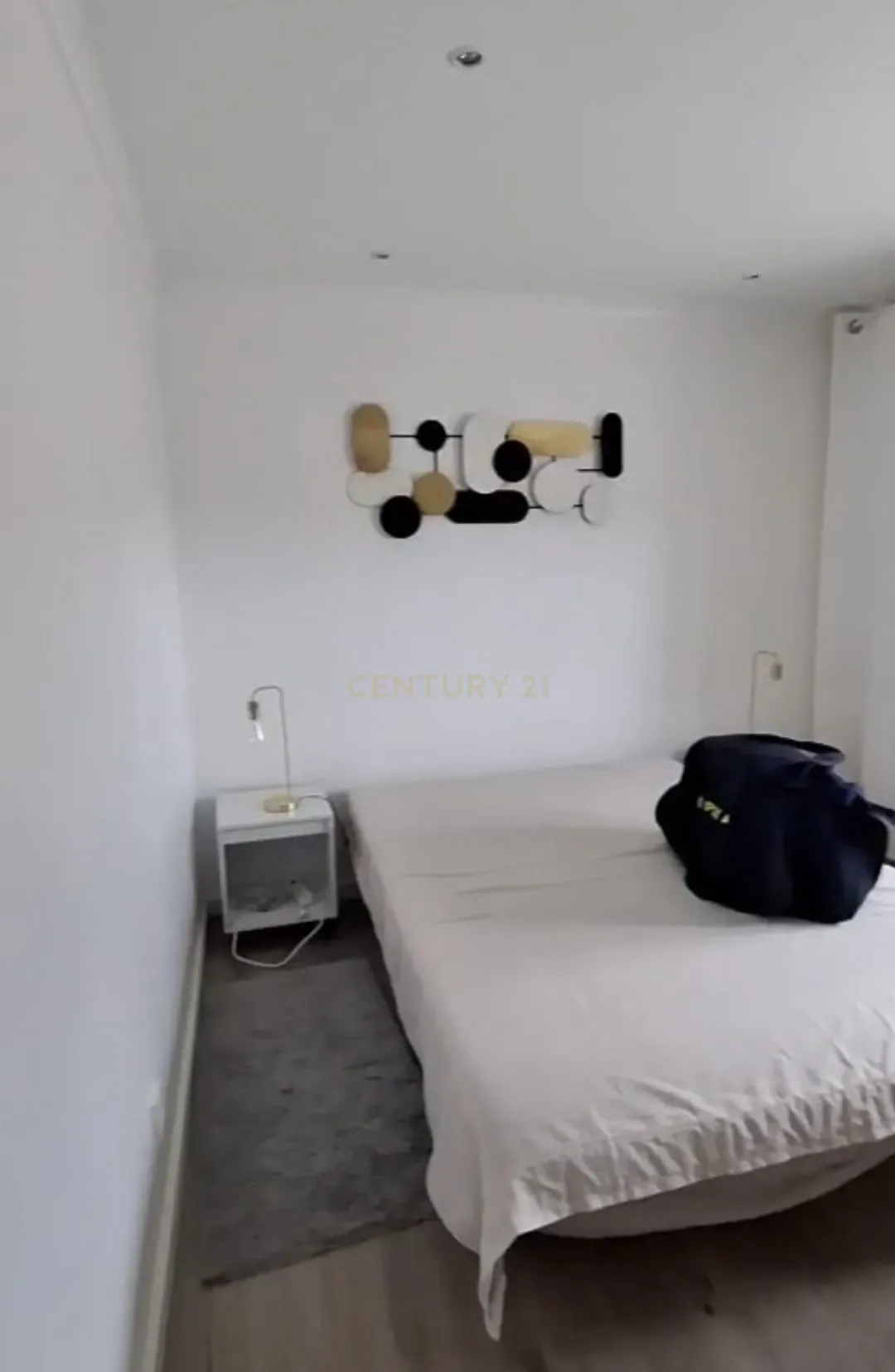 Apartamento em andar de moradia T2 (R/C) - Caeiros Mafra - Image 2