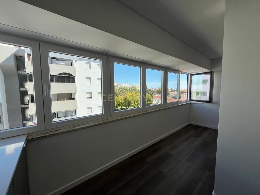 Apartamento T2 totalmente Remodelado. - Image 15
