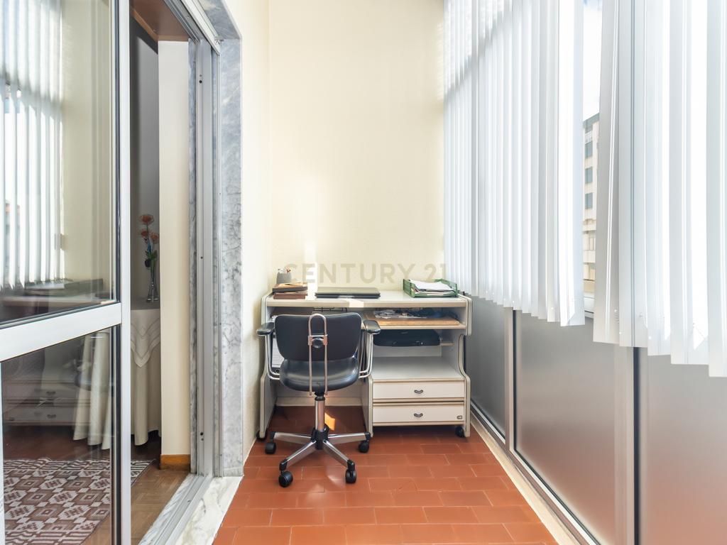 Apartamento T3 em Amora, Seixal - Image 14