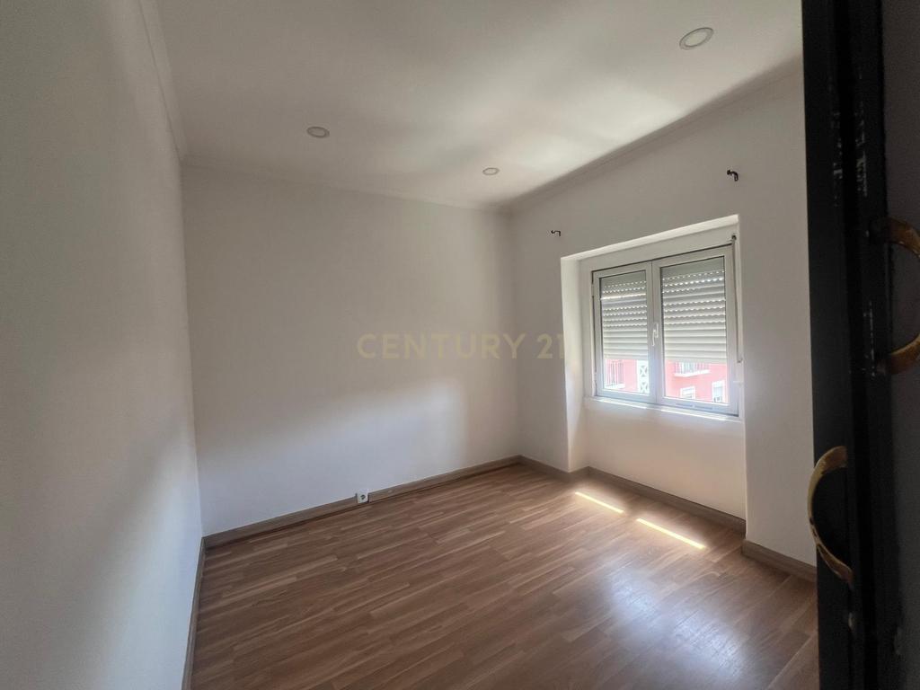 Apartamento T2, Alcantara, Lisboa - Image 17