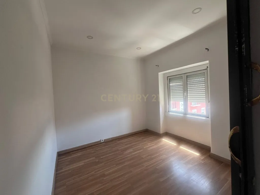 Apartamento T2, Alcantara, Lisboa - Image 17