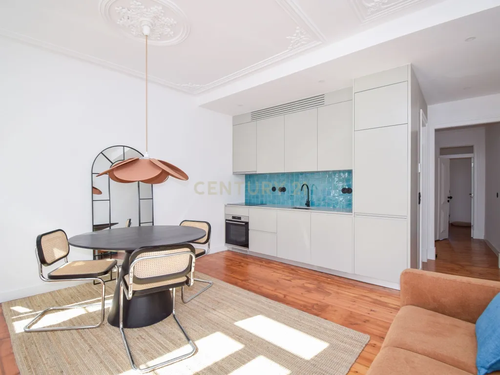 Duplex em prédio totalmente reconstruído, com acabamentos de excelência - Image 21