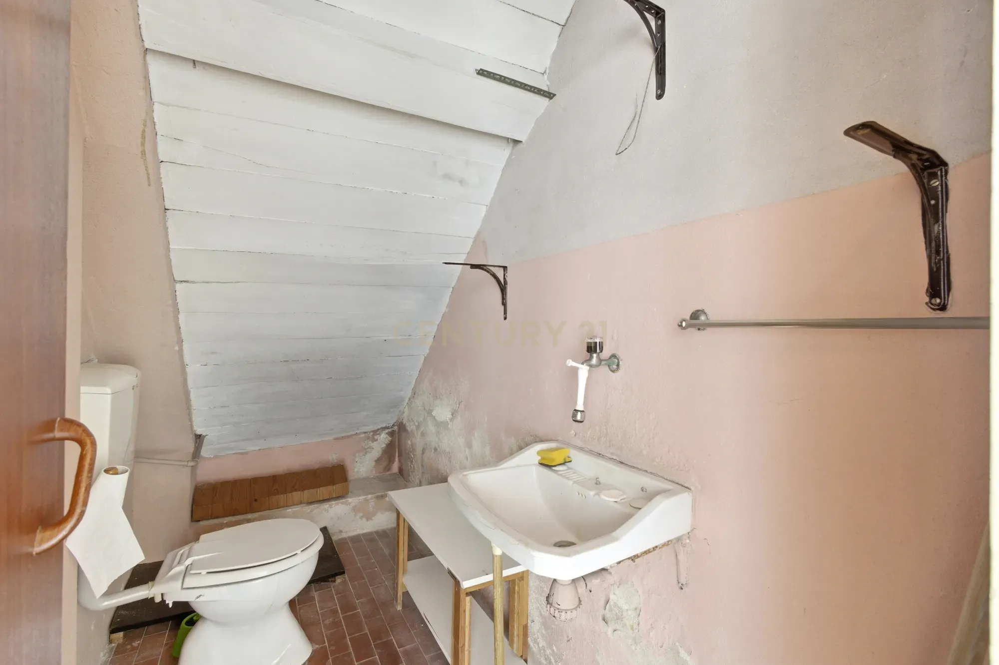 Fotografia 10 de Prédio em propriedade total com 3 pisos no centro de Vila Franca de Xira | Comércio e habitação