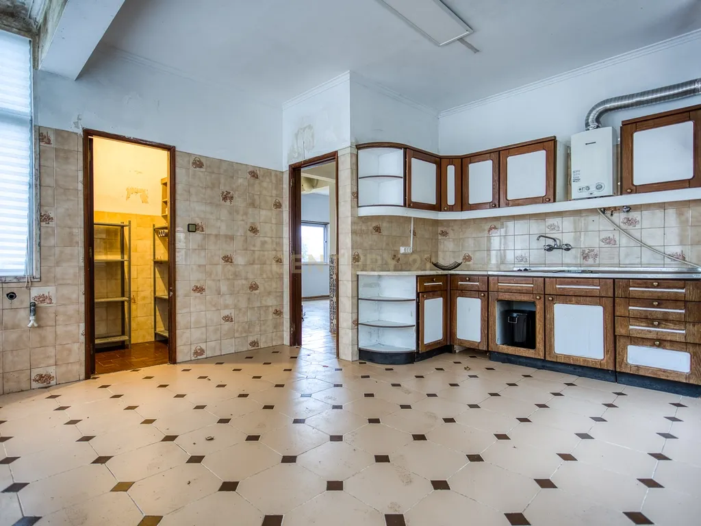 Moradia com elevado potencial de rentabilização em Camarões – Almargem do Bispo - Image 29