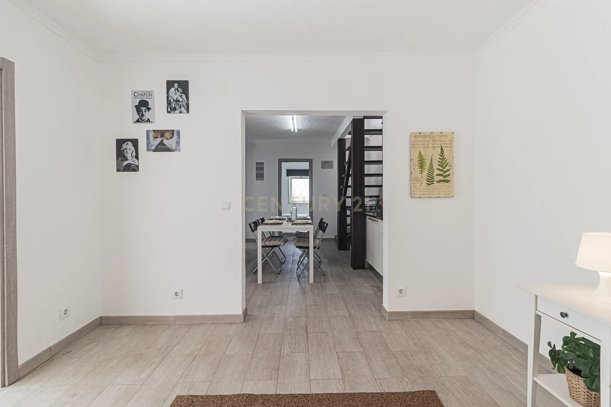 Fotografia 8 de MORADIA T2+2 - EXCLUSIVA NA CHARNECA DE CAPARICA – OPORTUNIDADE IMPERDÍVEL! 🌊🏡