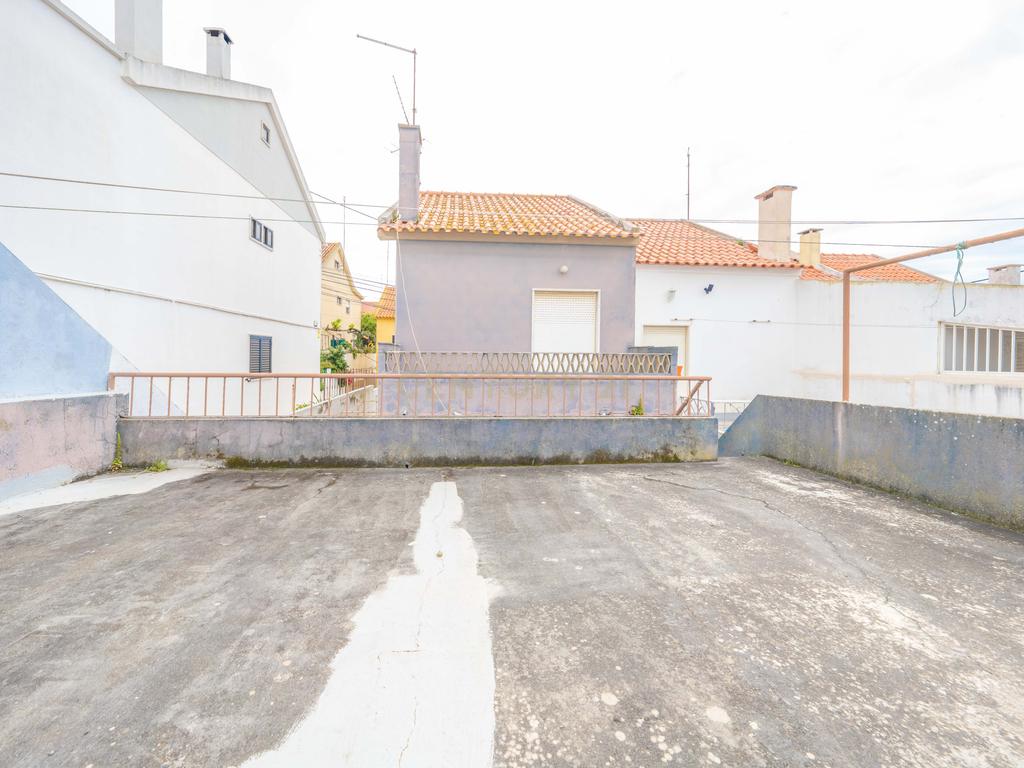 Moradia T3, com Varanda e Espaço Exterior, no Peixe Frito, em Setúbal - Image 10