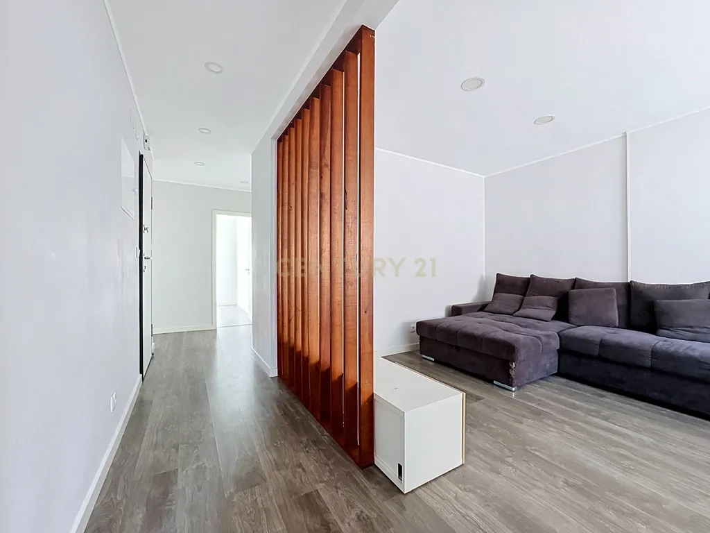 Apart. T3 remodelado em Paio Pires - Image 8