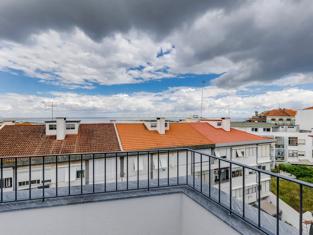 Viva o privilégio do Tejo: T3 Duplex exclusivo no coração de Santa Iria de Azóia! - Image 25