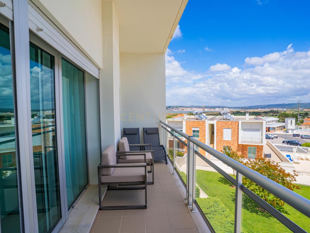 Apartamento T2 Condomínio Fechado Vista Baía - Image 8