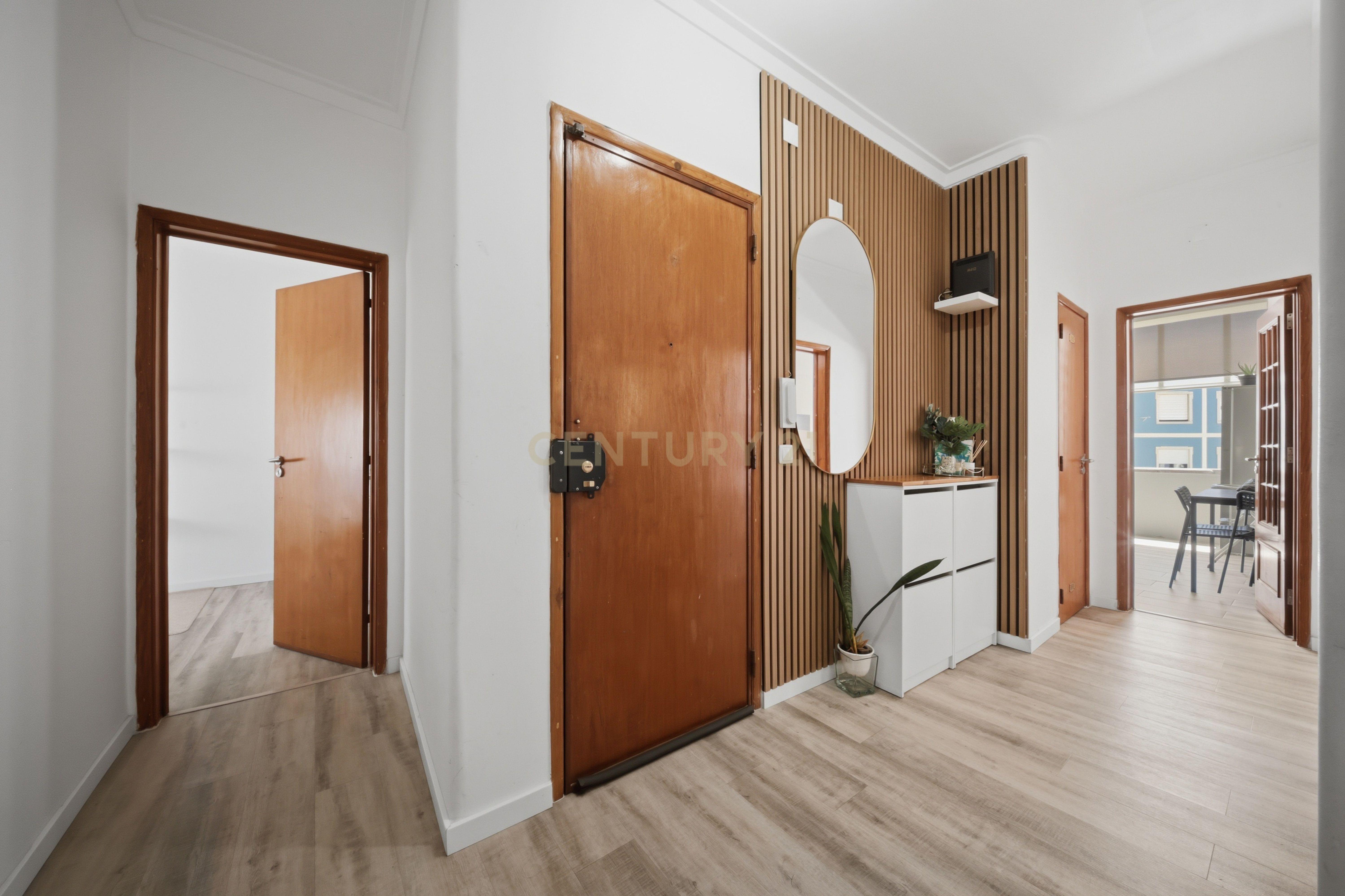 Fotografia 7 de Agualva-Cacém T2+1 Remodelado!