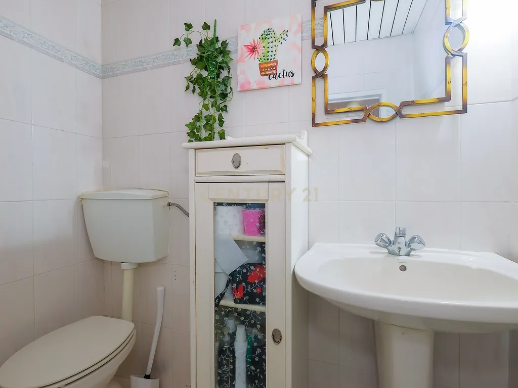 Apartamento T3 no Seixal com Varandas e Acessibilidade Fertagus - Image 6