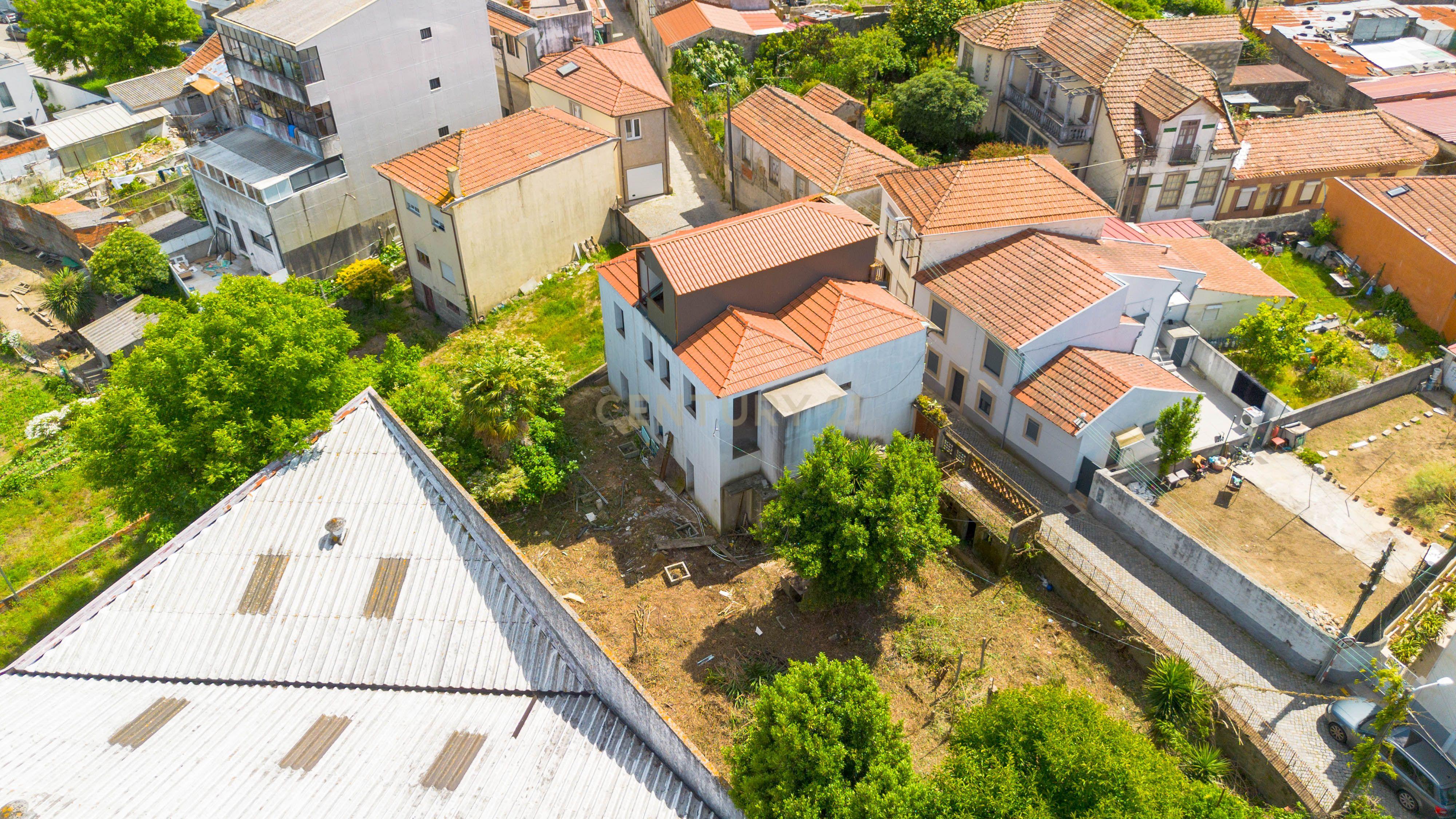 Fotografia 8 de Prédio com Projeto Aprovado para 4 Frações