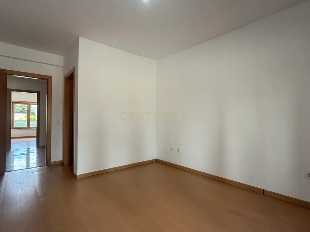 Apartamento T4 com Arrecadação, na Cascalheira, Pinhal Novo - Image 22