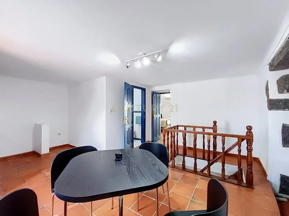 Fotografia 7 de Moradia Centenária com História, Charme e Conforto Moderno. Vendida no conceito "chave na mão"