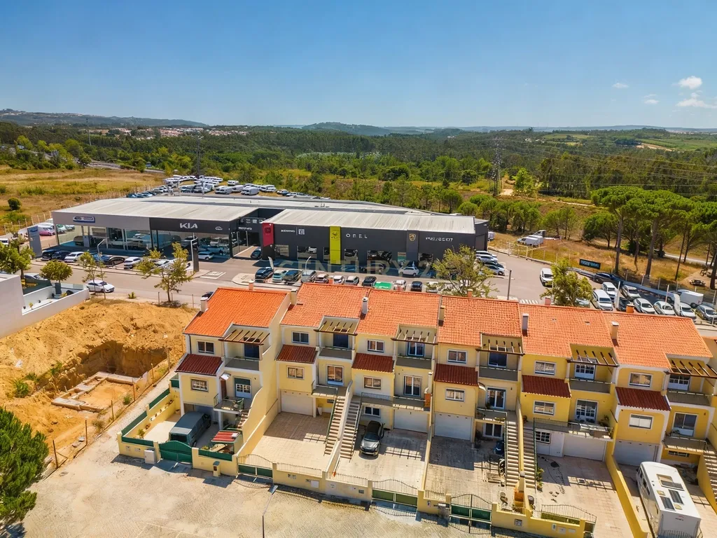 Moradia T4 na Urbanização Quinta do Pinheiro Manso – Caldas da Rainha - Image 33