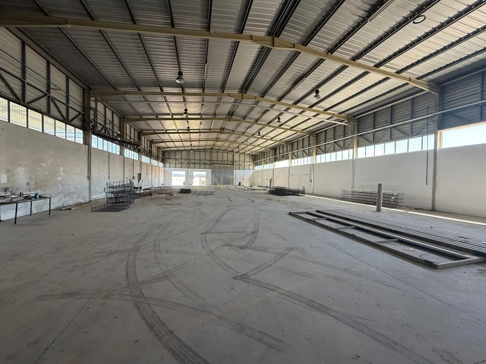 Armazém Industrial para Arrendamento – Riachos, Torres Novas - Image 12
