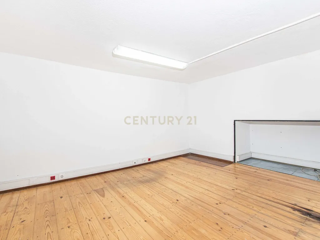 Loja em Campolide, Lisboa - 160m² - Image 22