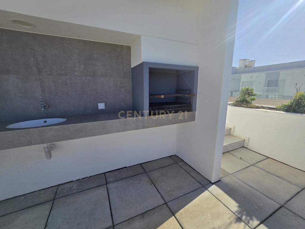 Lindíssimo Apartamento Novo T2 a dois passos da praia - Image 8