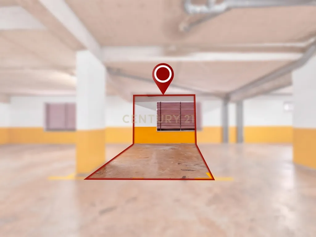 Apartamento T1 com Boas Áreas em Santo António, Funchal - Image 14