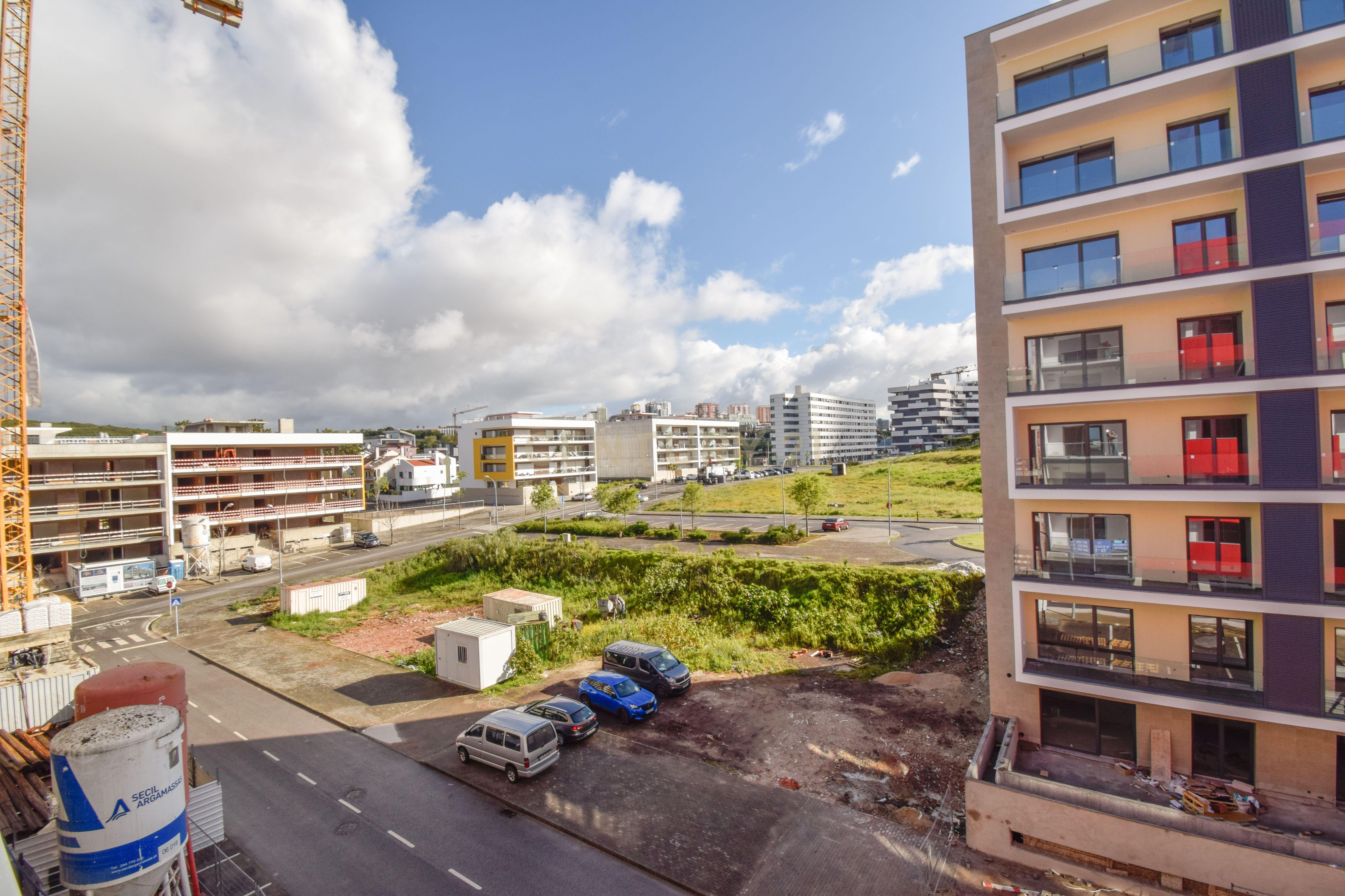 Luxuoso T3 com Vista Deslumbrante sobre o Tejo – Carnaxide / Queijas, Oeiras - Image 42
