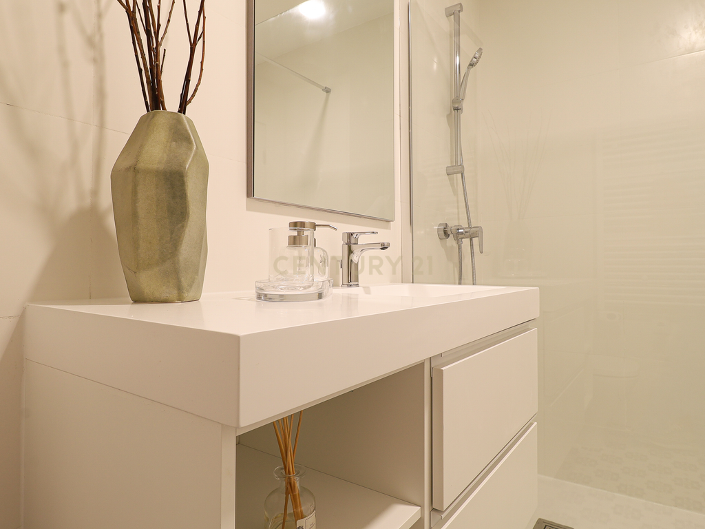 Apartamento T2 no Bairro Alto - Image 17