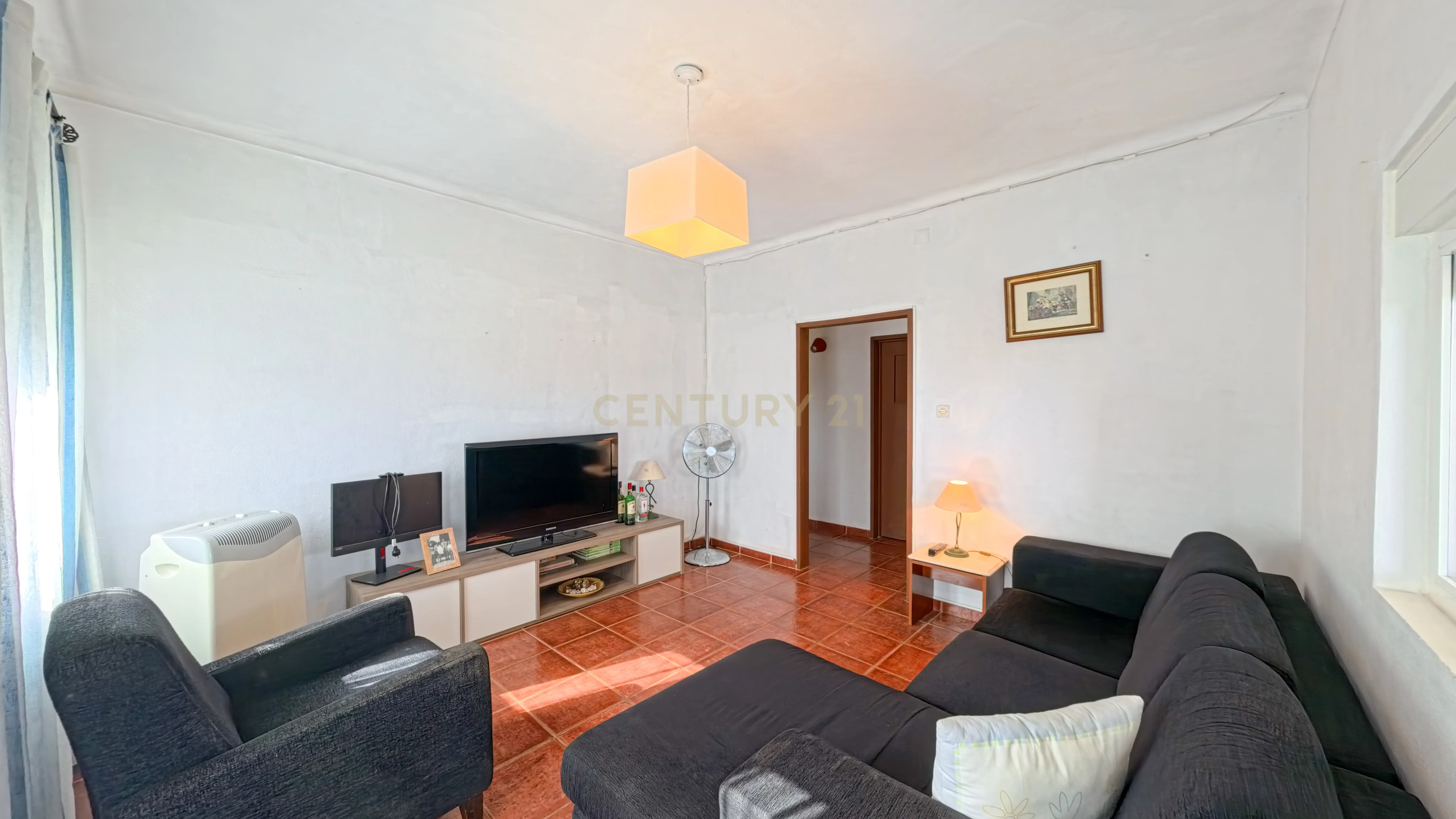 Fotografia 5 de Moradia T3 com terreno de 1.800 m² em Espadanal -Viseu