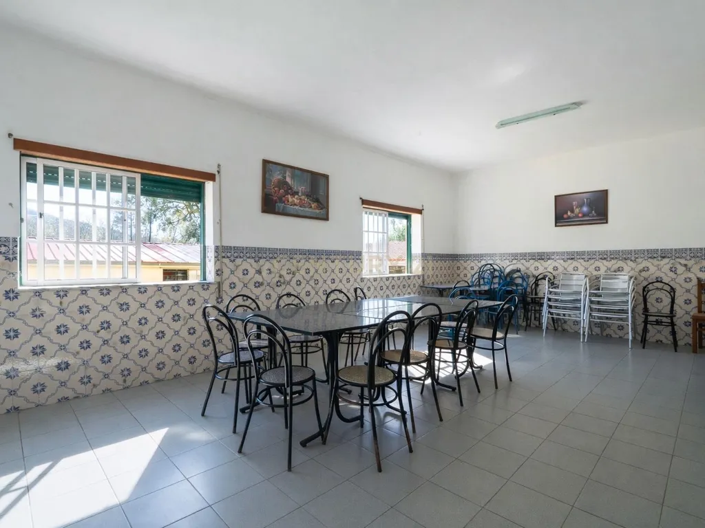 OPORTUNIDADE ÚNICA NA LOUSÃ – MORADIA COM GRANDE POTENCIAL (habitação e comércio) - Image 54