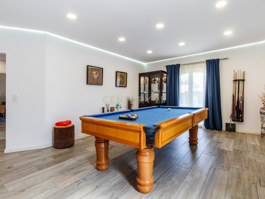 Moradia T4 como nova com piscina na Marisol em Lote de 500m² - Image 66