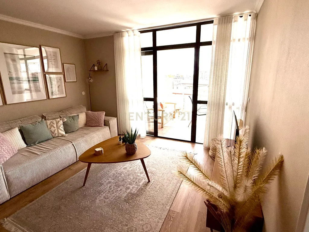 Apartamento T2 renovado em Armação de Pêra a 500 metros da praia. - Image 2