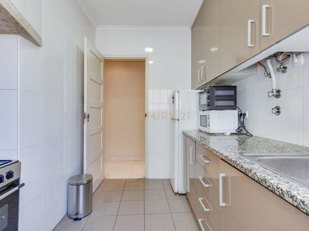 T3 para Arrendamento em Moscavide | Mobilado ou Sem Mobilia | Cozinha Equipada - Image 15
