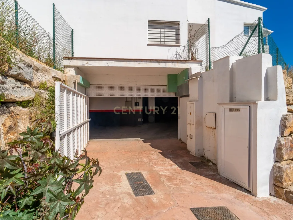 🌊 Moradia em banda com vista mar, piscina privada e amplos espaços em Mijas - Image 20
