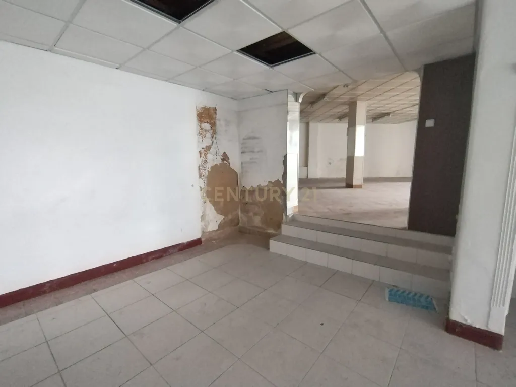 Prédio no Centro de Sacavém : Oportunidade de Investimento - Image 34