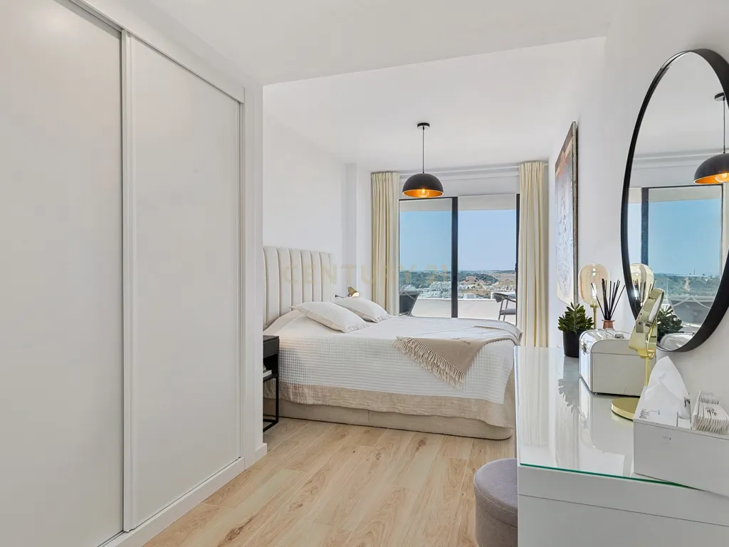 Apartamento com vista para o mar e Gibraltar - New Golden Mile, Estepona - Image 12