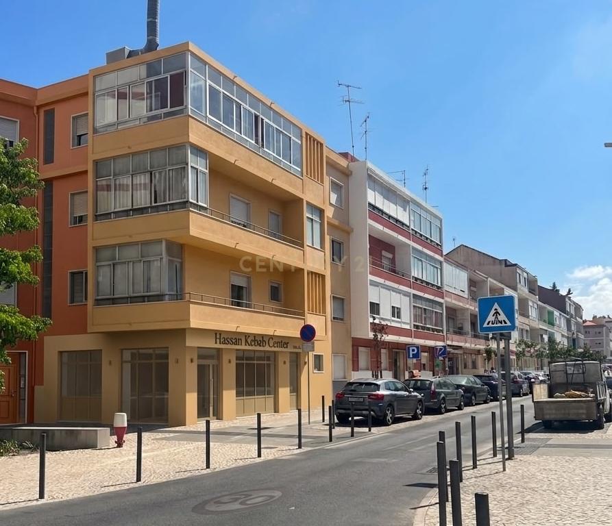 T1 em Odivelas - Image 1