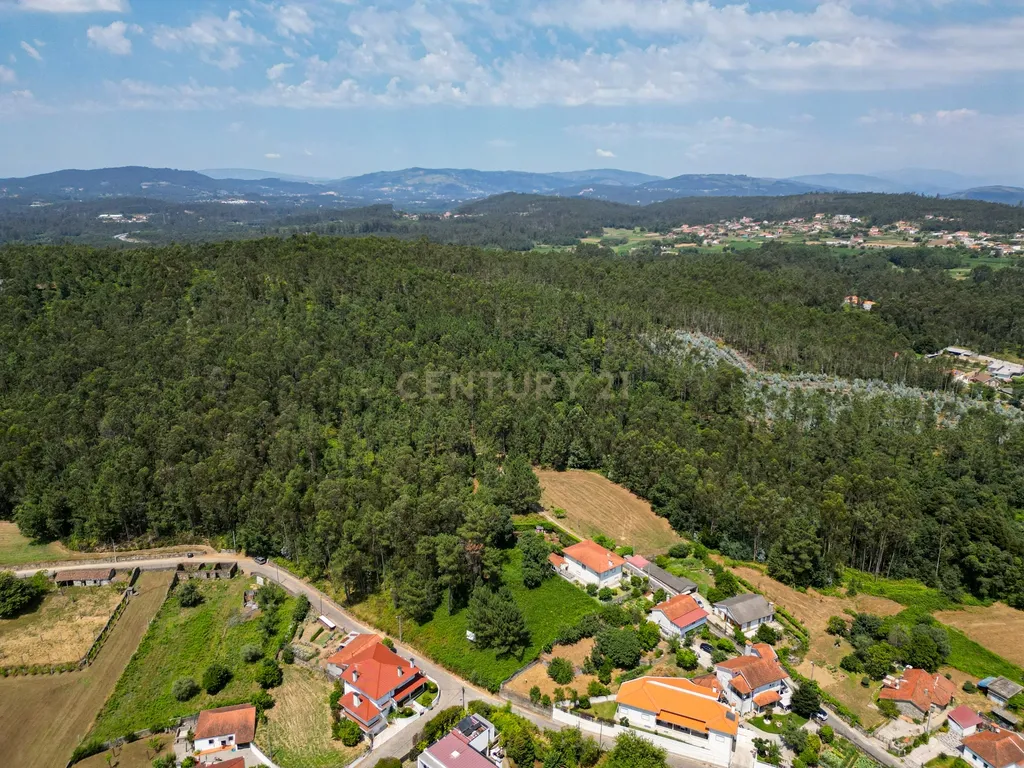 Terreno construção com 899m2 em Alheira - Barcelos - Image 3