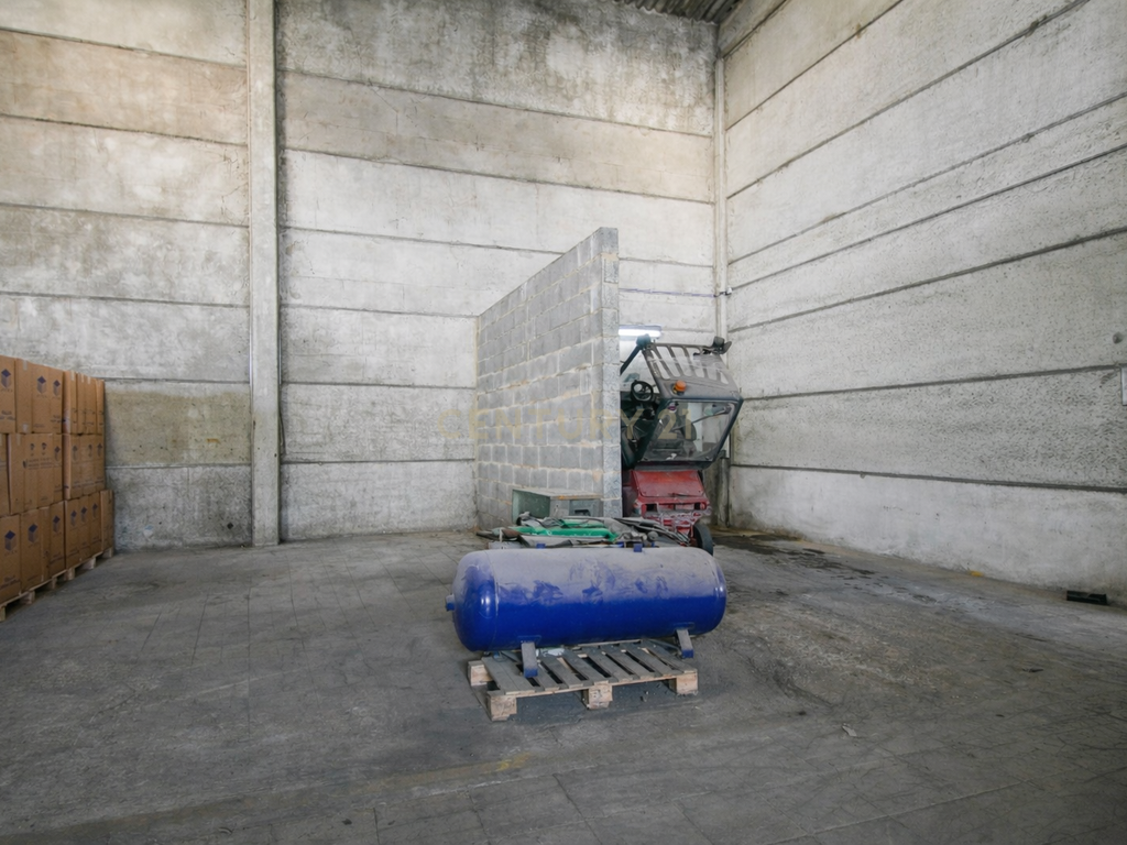 Armazém Industrial com 2.000 m² implantado em terreno de 16.188 m² – Quinta do Anjo - Image 5