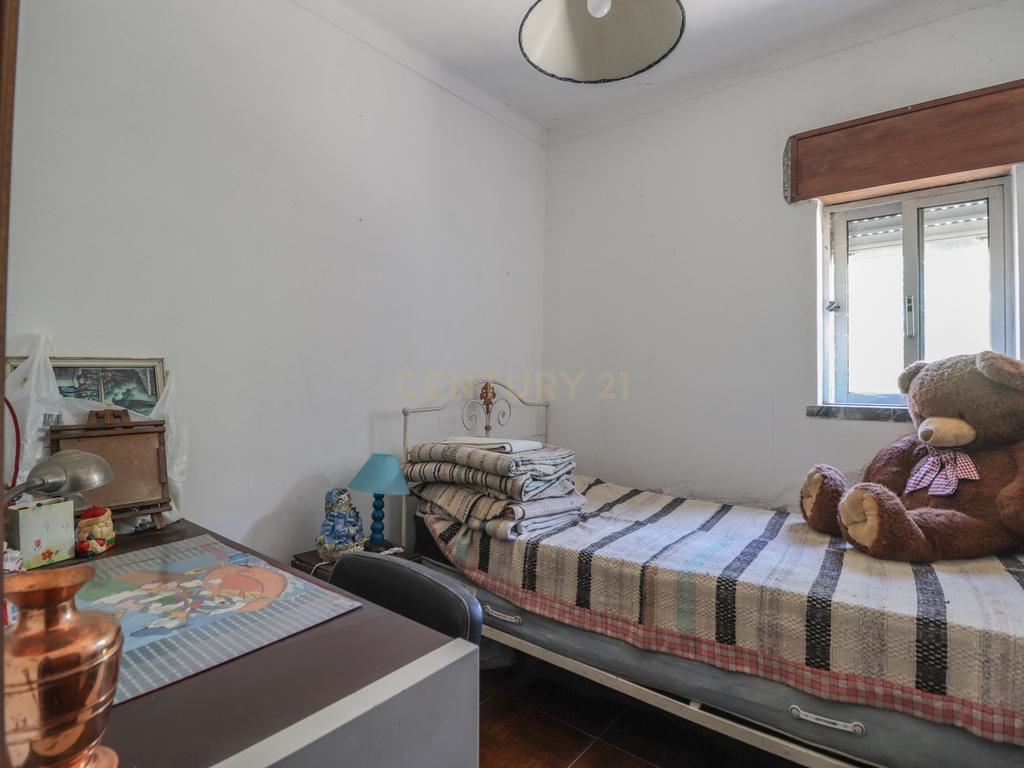 Oficina e anexo para habitação com terreno, em Ansião - Image 21
