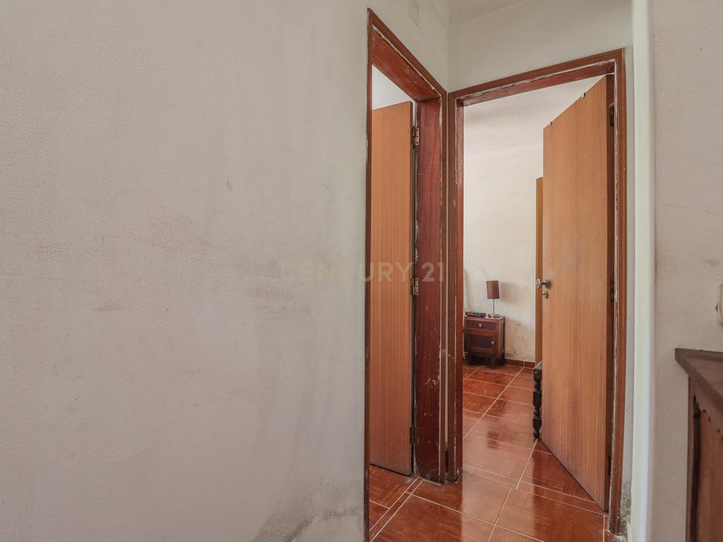 Oficina e anexo para habitação com terreno, em Ansião - Image 19