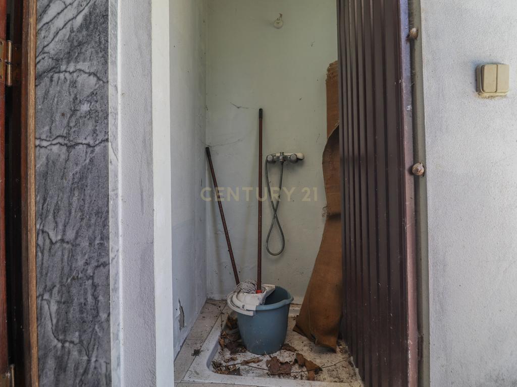 Oficina e anexo para habitação com terreno, em Ansião - Image 23