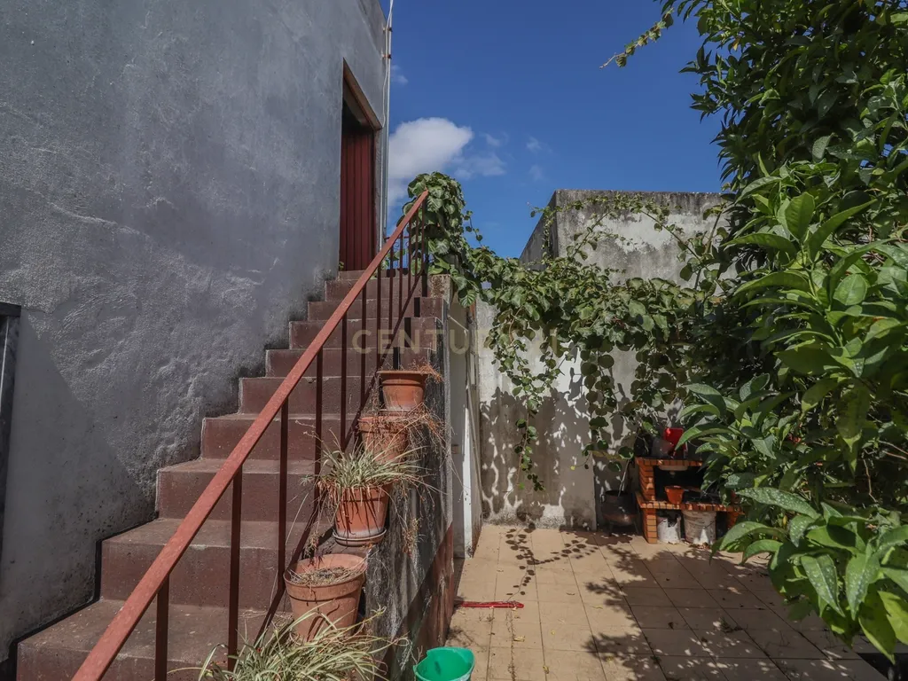 Oficina e anexo para habitação com terreno, em Ansião - Image 11
