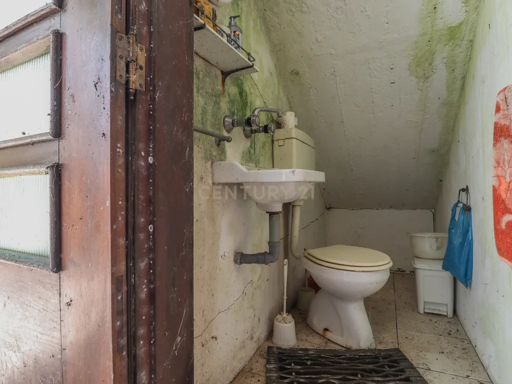 Oficina e anexo para habitação com terreno, em Ansião - Image 24